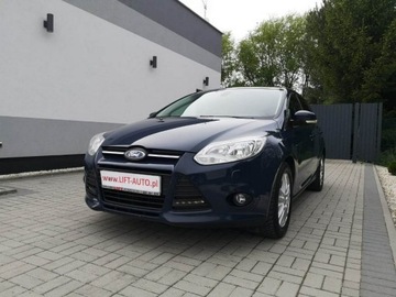 Ford Focus III Kombi 1.0 EcoBoost 125KM 2013 Ford Focus 1.0 ECOBOOST 125KM # Klima # Alu # LED