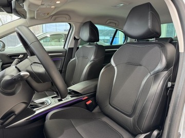 Renault Megane IV GrandCoupe Facelifting 1.3 TCe 140KM 2022 Renault Megane Intens / Ambiente / Kamera cofania, zdjęcie 8