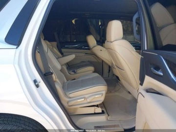 Cadillac Escalade III 2023 Cadillac Escalade Premium Luxury 2023 6.2 Benzyna 420KM, zdjęcie 12