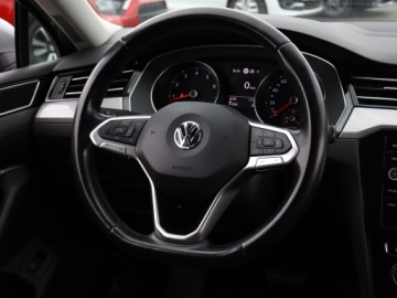 Volkswagen Passat B8 Variant Facelifting 1.5 TSI EVO 150KM 2020 VW Passat 1.5 TSI, Salon Polska, Automat, Navi, zdjęcie 15