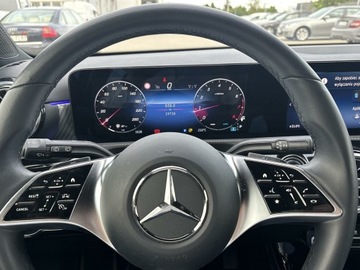 Mercedes Klasa A W177/V177 Hatchback Facelifting 1.3 200 163KM 2024 Mercedes-Benz A 200 Gwarancja/ Oświetlenie Ambient, zdjęcie 15