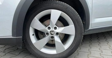 Skoda Octavia III Kombi Facelifting 2.0 TDI 150KM 2019 Skoda Octavia DSG 4x4 Automat Ksenon Navi Led Skora Klimatronik, zdjęcie 2