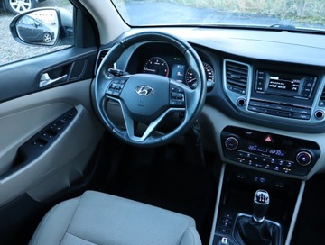 Hyundai Tucson III SUV 2.0 CRDI 136KM 2016 Hyundai Tucson 2.0 CRDi, Salon Polska, Serwis ASO, zdjęcie 6