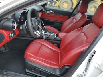 Alfa Romeo Giulia II Sedan Facelifting 2.0 Turbo 280KM 2020 Alfa Romeo Giulia 2020 ALFA ROMEO GIULIA 2.0 Benzyna 280KM, zdjęcie 7