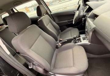 Opel Astra J Sports Tourer 1.6 Twinport ECOTEC 115KM 2010 Opel Astra LIFT 1.6i 115ps Serwisowana BezRdzy Bezwypadkowa Zadbana 1.6, zdjęcie 22