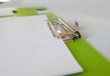 Открывающийся блокнот с зажимом для письма, планшет А4 СВЕТЛО-ЗЕЛЕНЫЙ MAUL