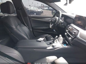 BMW Seria 5 G90-91 2023 BMW Seria 5 M550 I xDrive 2023 4.4l 4.4 Benzyna 523KM, zdjęcie 8