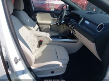 Mercedes GLA II 2025 Mercedes-Benz GLA 250 4Matic 2025 2.0l 2.0 Benzyna 221KM, zdjęcie 9