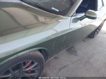 Dodge Challenger III 2018 Dodge Challenger 2018 Dodge Challenger SRT 392 RWD 6.4 Benzyna 485KM, zdjęcie 18