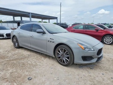 Maserati Quattroporte II 2022 Maserati Quattroporte 2022 MASERATI QUATTROPORTE MODENA 3.0 Benzyna 430KM, zdjęcie 3
