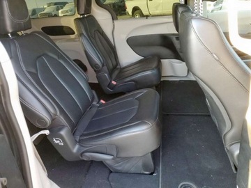Chrysler Pacifica II 2023 Chrysler Pacifica Touring L, 2023r., 3.6L 3.6 Benzyna 287KM, zdjęcie 9