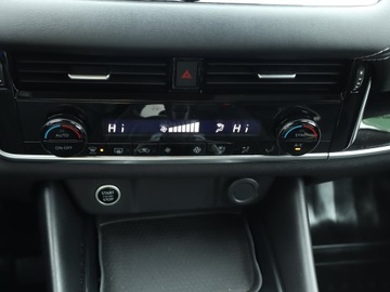 Nissan Qashqai III Crossover 1.3 DIG-T MHEV 140KM 2022 Nissan Qashqai 1.3 DIG-T MHEV, Salon Polska, zdjęcie 12