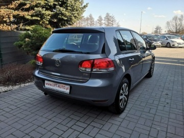 Volkswagen Golf VI Hatchback 5d 1.2 TSI 105KM 2011 Volkswagen Golf 1.2 TSI 105KM Klimatyacja Isofix, zdjęcie 5