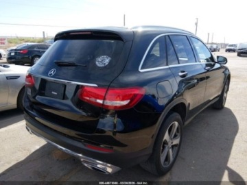 Mercedes GLC C253 2018 Mercedes-Benz GLC 300, 2018r., 2.0L 2.0 Benzyna 241KM, zdjęcie 3