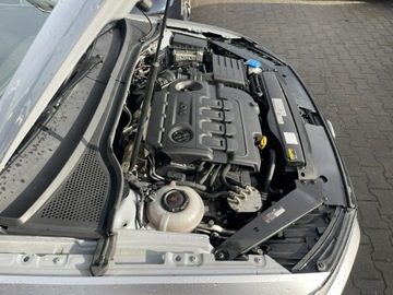 Volkswagen Passat B8 Variant 2.0 TDI BlueMotion SCR 150KM 2017 Volkswagen Passat Automat Czujniki parkowania, zdjęcie 12