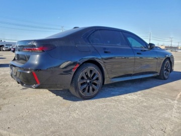 BMW Seria 7 G70 2024 BMW Seria 7 740 I, 2024r., 3.0L 3.0 Hybryda 375KM, zdjęcie 3
