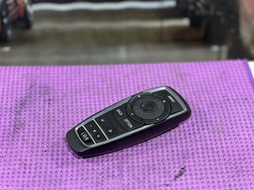 BMW 7 F01 F02 OVLÁDAČ TV DISPLEJ OBRAZOVKY SEDADLA PŘEDNÍCH 315 MHZ 9231370
