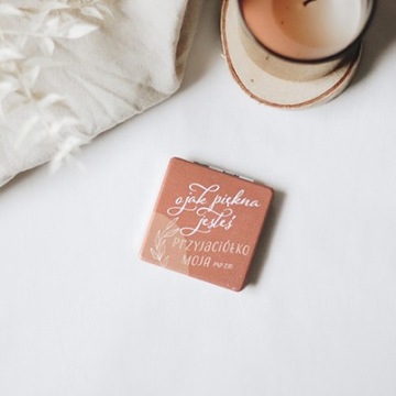 Карманное зеркальце - Какая ты красивая