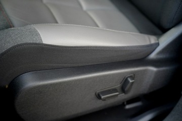 Citroen C5 Aircross SUV Plug-In Facelifting 1.6 PureTech Plug-In 225KM 2022 Citroen C5 Aircross OPER masaze FUL LED, zdjęcie 17