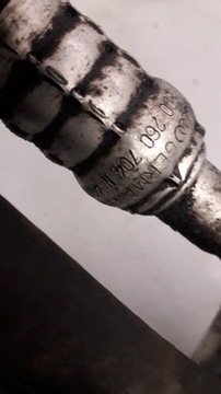 PASSAT B5 1.9TDI PŘÍVOD KLIMATIZACE 8D0260704N