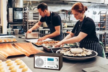 Аналоговое радио BLOW Bluetooth USB SD AUX FM AM