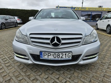 Mercedes Klasa C W204 Limuzyna 2.2 200 CDI BlueEFFICIENCY 136KM 2011 Mercedes C 220 2,2 diesel 136KM, zdjęcie 15