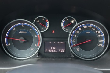 Suzuki SX4 I Hatchback Facelifting 1.6 DDiS 90KM 2010 Suzuki SX4 1.6 DDiS, Navi, Klima, Parktronic,ALU, zdjęcie 10