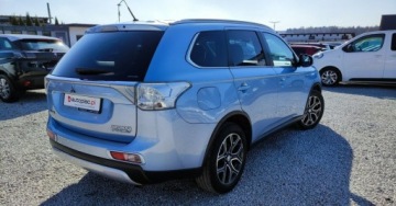 Mitsubishi Outlander III 2015 Mitsubishi Outlander 2.0 i 121km PHEV Hybryda Plug-in Automat 4x4 Led Kame, zdjęcie 3