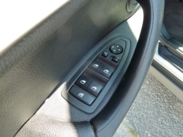 BMW X1 F48 Crossover 1.5 16d 116KM 2018 BMW X1 NAWIGACJA PLSKORYPARKTRONIKGWARANCJA 1.5 Diesel 116KM, zdjęcie 21