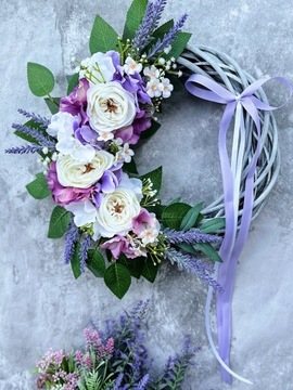 WIANEK KWIATOWY NA DRZWI WIOSENNY STROIK WIENIEC WIKLINOWY BIAŁE RÓŻE