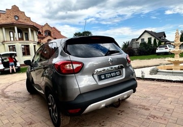 Renault Captur I Crossover 1.2 TCe EDC 120KM 2015 Renault Captur Bogata wersja wyposazenia Helly Hansen 1.2 Benzyna 120KM, zdjęcie 8