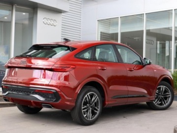 Audi 2025 AUDI Q5 TFSI quattro Sportback Suv 2.0 (204KM) 2025, zdjęcie 2