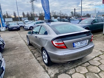 Mercedes Klasa C W203 Coupe W203 1.8 (C 180 Kompressor) 143KM 2006 Mercedes-Benz Klasa C 1.8 Benzyna 143KM, zdjęcie 5
