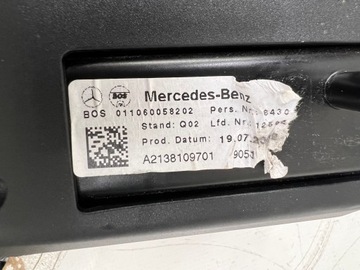 MERCEDES W213 KOMBI ROLETA KUFRU A2138109701