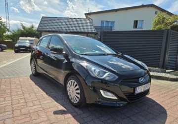 Hyundai i30 II Wagon 1.6 GDI 135KM 2014 Hyundai i30 Swiezo sprowadzony Zarejestrowany. 1.6 Benzyna 135KM