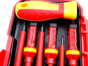 Набор отверток, 13 изолированных отверток. 1000В