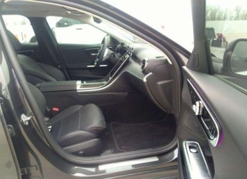 Mercedes 2022 Mercedes-Benz Klasa C 2022, 2.0L, od ubezpieczalni 2.0 Benzyna 255KM, zdjęcie 10