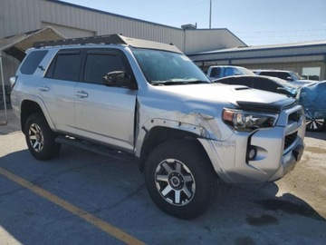 Toyota 2019 Toyota 4-Runner SR5 premium, V6 4.0 Benzyna 270KM, zdjęcie 2