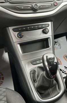 Opel Astra K Hatchback Facelifting 1.2 Turbo 110KM 2020 Opel Astra Salon Pl / Full Ledy / Benzyna / FV23%, zdjęcie 17