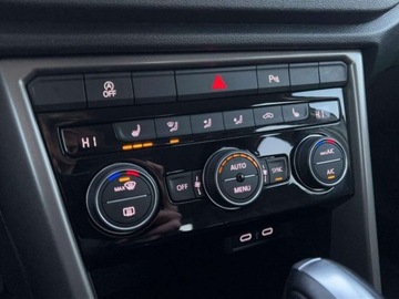 Volkswagen T-Roc I SUV 1.5 TSI ACT 150KM 2021 Volkswagen T-Roc 1.5TSI 150KM Advance SalonPL SerwisASO Dsg Acc Led FV23, zdjęcie 23