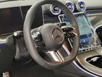 Mercedes CLE Coupe 2.0 300 258KM 2025 MERCEDES-BENZ CLE 300 4-Matic AMG Line 2.0 (258KM) 2025, zdjęcie 5