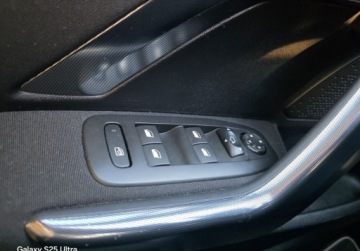 Peugeot 2008 I SUV Facelifting 1.2 PureTech 110KM 2016 Peugeot 2008 Automat 110KM Allure Bezwypadkowy Parktronic, zdjęcie 21