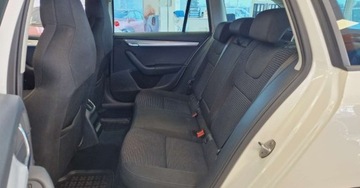 Skoda Octavia III Kombi 1.8 TSI 180KM 2016 Skoda Octavia 1.8 TSI 180KM Salon PL DSG 1.8 Benzyna 180KM, zdjęcie 9