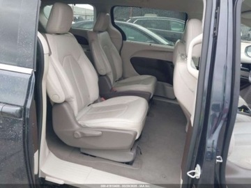 Chrysler Pacifica II 2021 Chrysler Pacifica 2021 CHRYSLER PACIFICA HYBRID TOURING L 3.6 Hybryda 260KM, zdjęcie 13