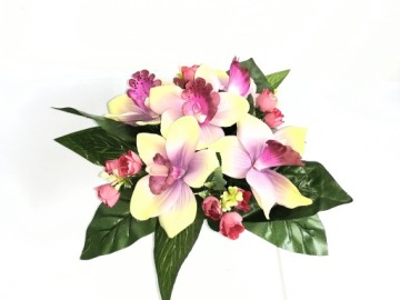 Kompozycja kwiatowa stroik.