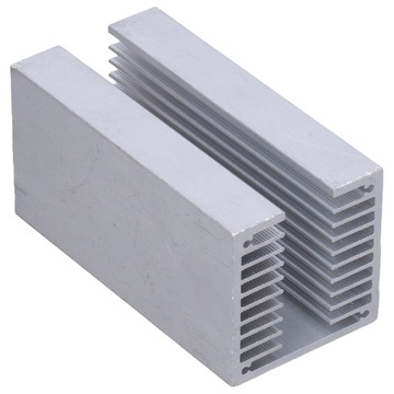 АЛЮМИНИЕВЫЙ РАДИАТОР ДЛЯ ПЛАТЫ УСИЛИТЕЛЯ МОЩНОСТИ ПРОЦЕССОРА 100x50x50 мм