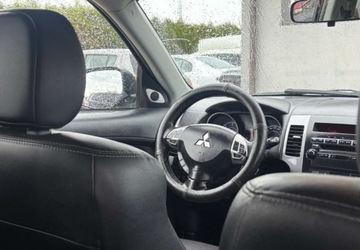 Mitsubishi Outlander II 2.0 DID DOHC 140KM 2009 Mitsubishi Outlander 4x4 7 osobowy 2.0 Diesel 140KM, zdjęcie 15