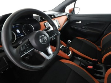 Nissan Micra V 1.0 73KM 2018 Nissan Micra Klimatyzacja Czujniki parkowania, zdjęcie 13
