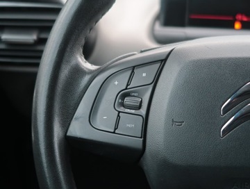 Citroen C4 Cactus Crossover Facelifting 1.2 PureTech 110KM 2018 Citroen C4 Cactus 1.2 PureTech, Salon Polska, zdjęcie 15