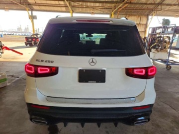 Mercedes GLB 2020 Mercedes-Benz GLB 250 2020 2.0 Benzyna 221KM, zdjęcie 2